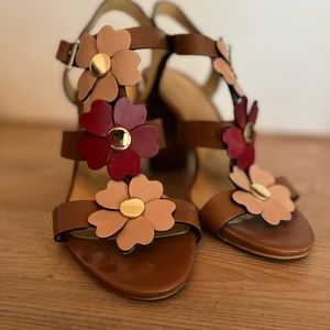 Micheal Kors shoes. Size 8.5